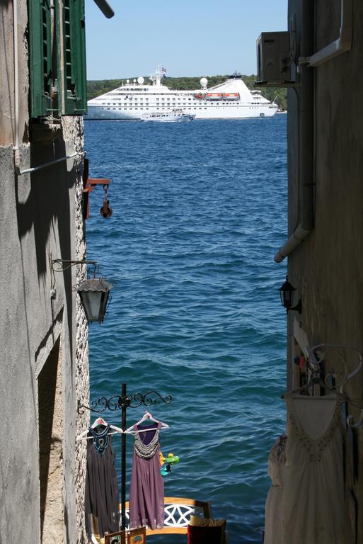 Apartment Atelier Scalinata Rovinj Zimmer foto